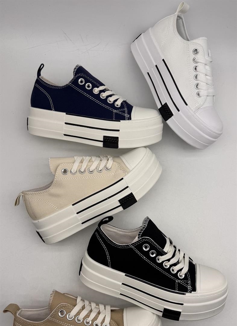 Freizeitschuhe/Sneakers