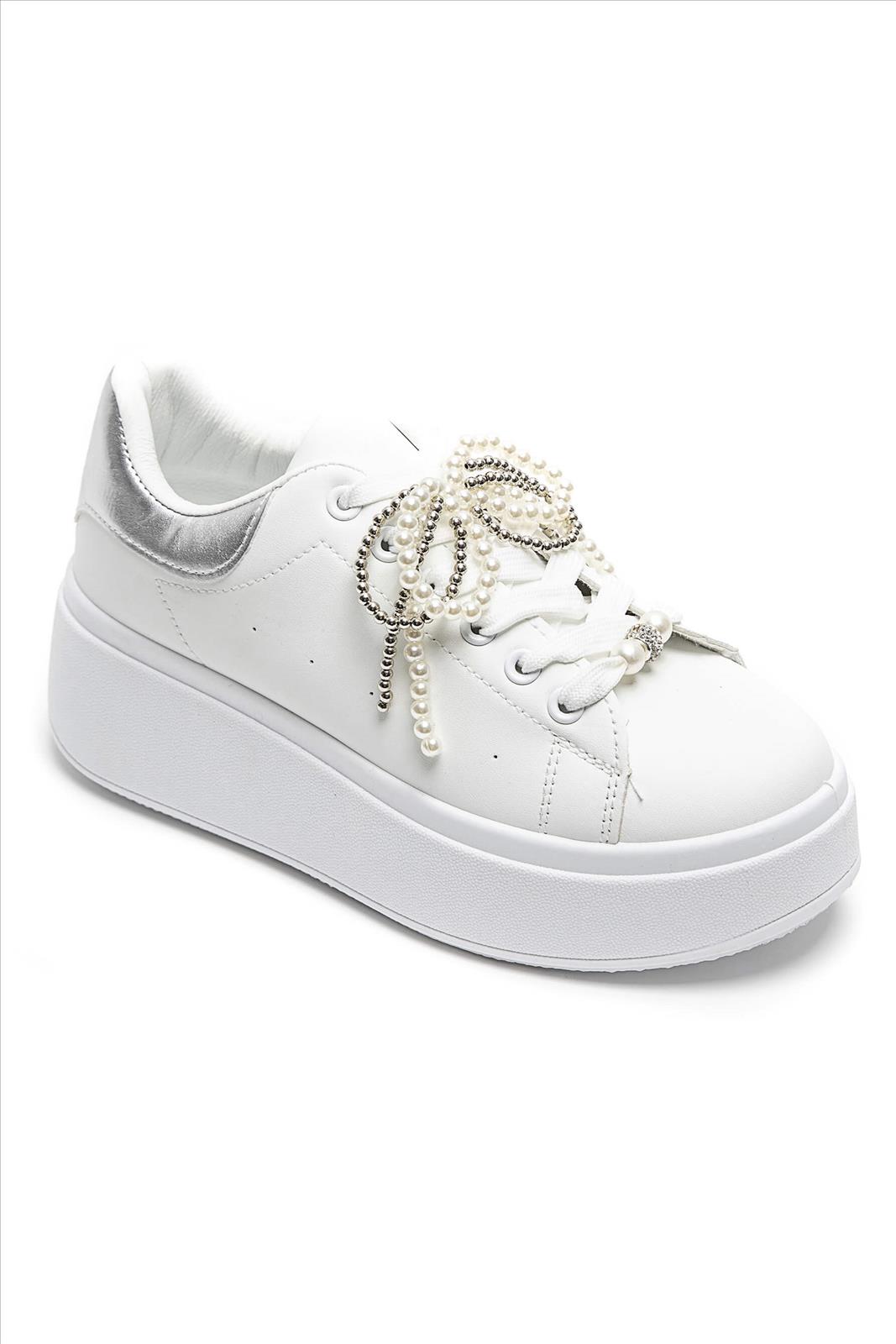 Freizeitschuhe/Sneakers