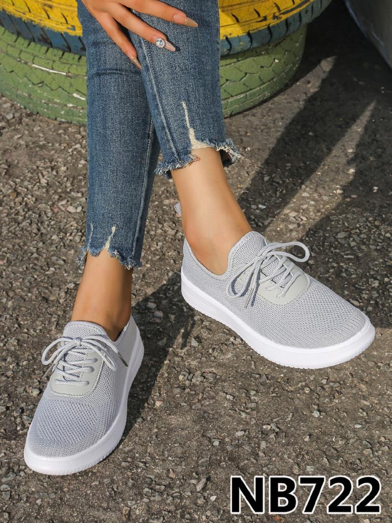 Freizeitschuhe/Sneakers