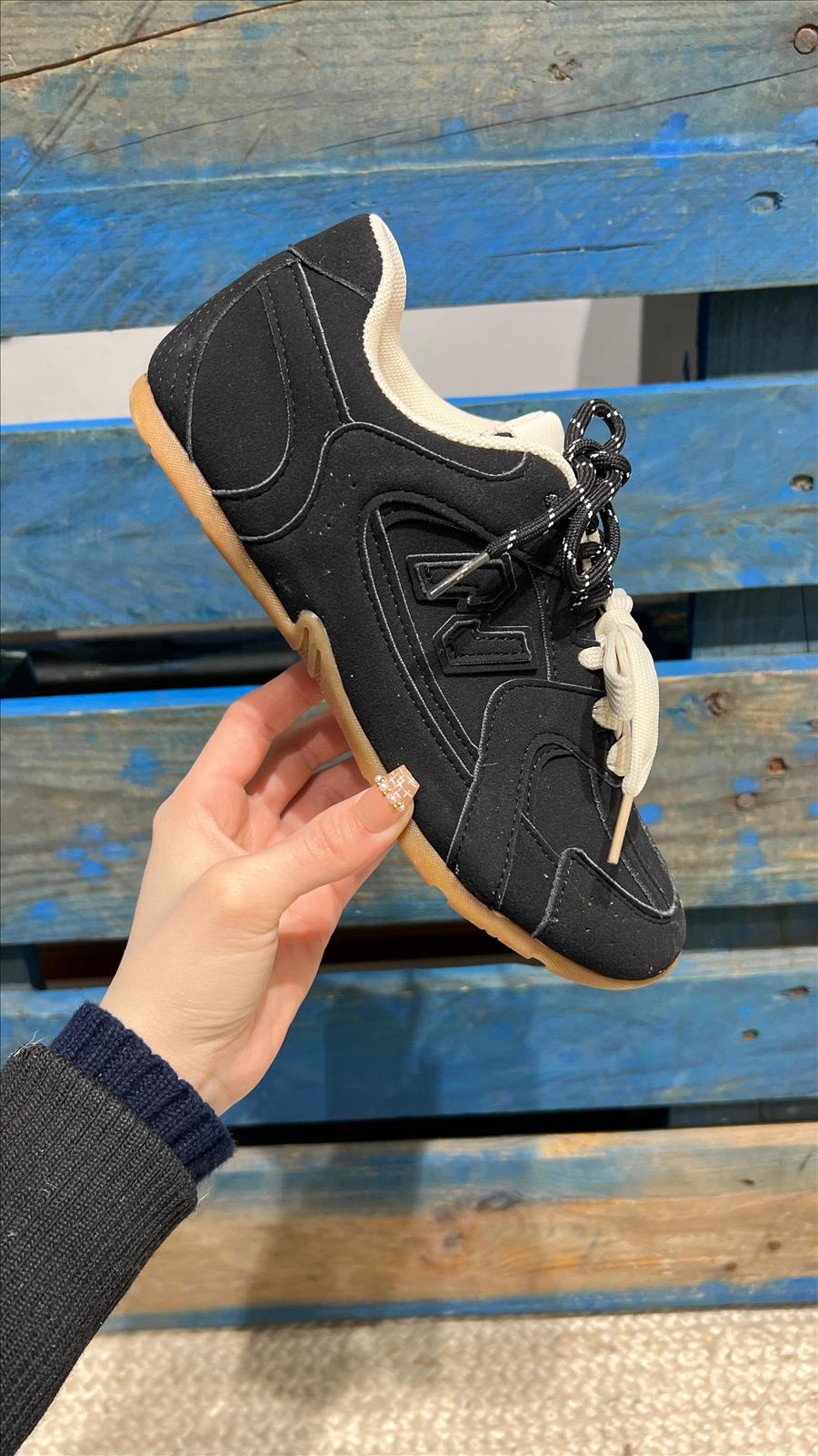 Freizeitschuhe/Sneakers