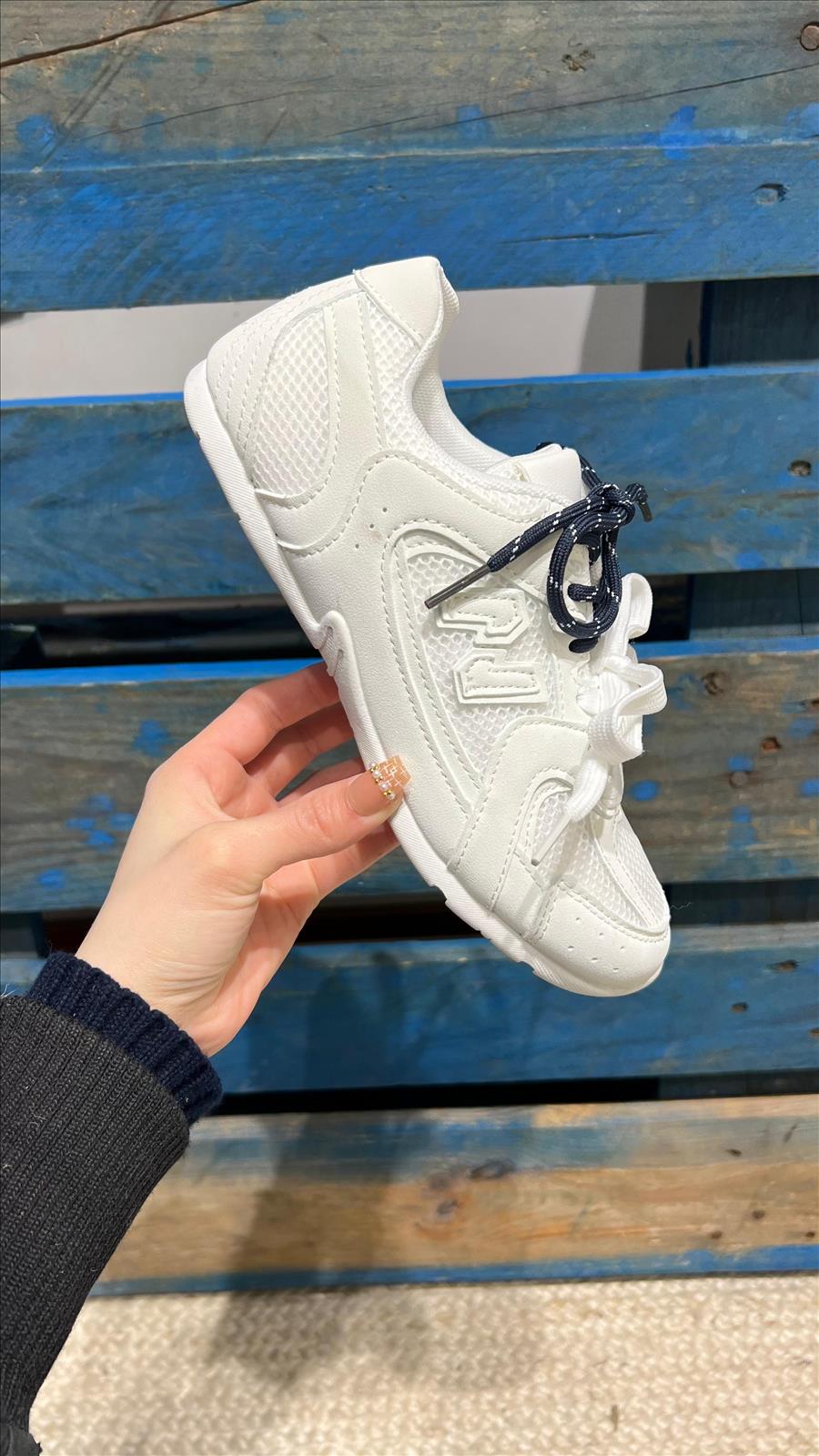 Freizeitschuhe/Sneakers