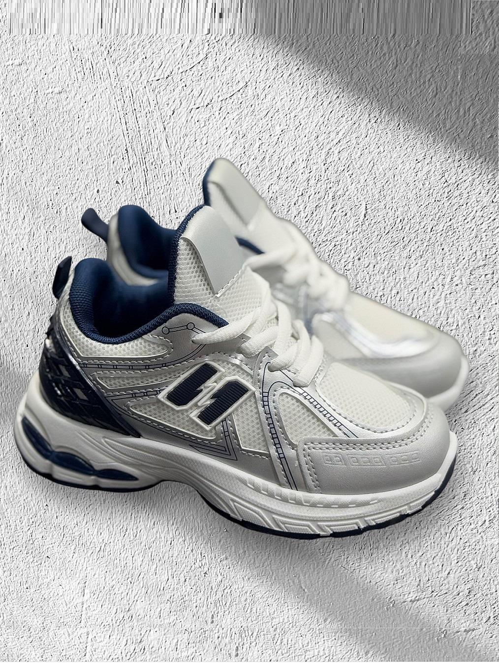Kinderschuhe/For Children