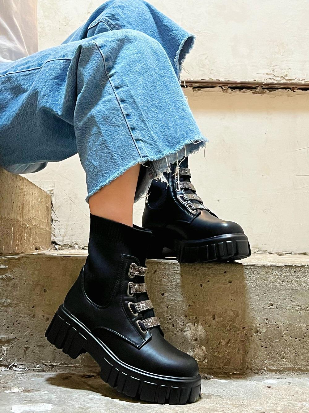 Stiefelette
