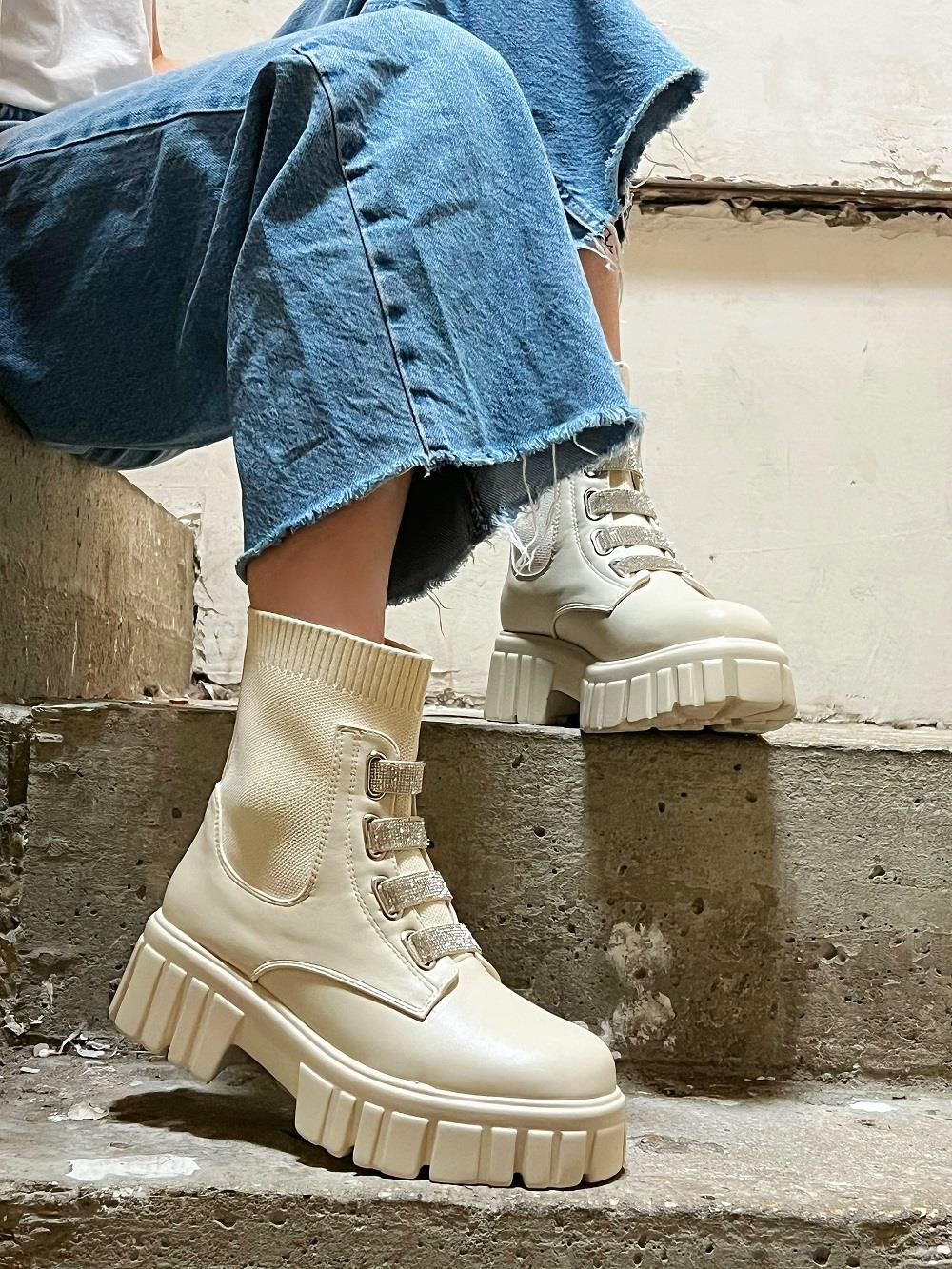 Stiefelette