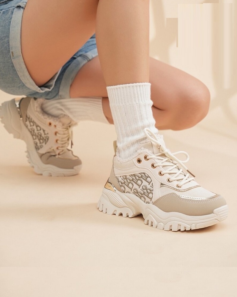 Freizeitschuhe/Sneakers