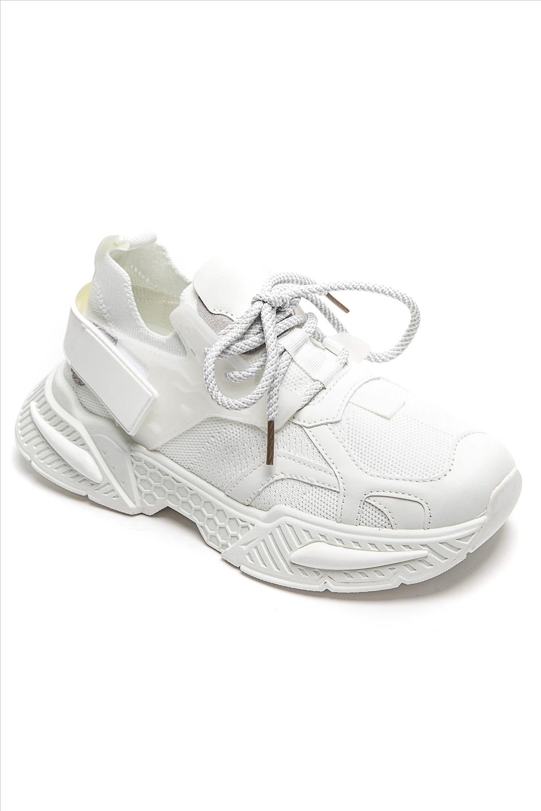 Freizeitschuhe/Sneakers