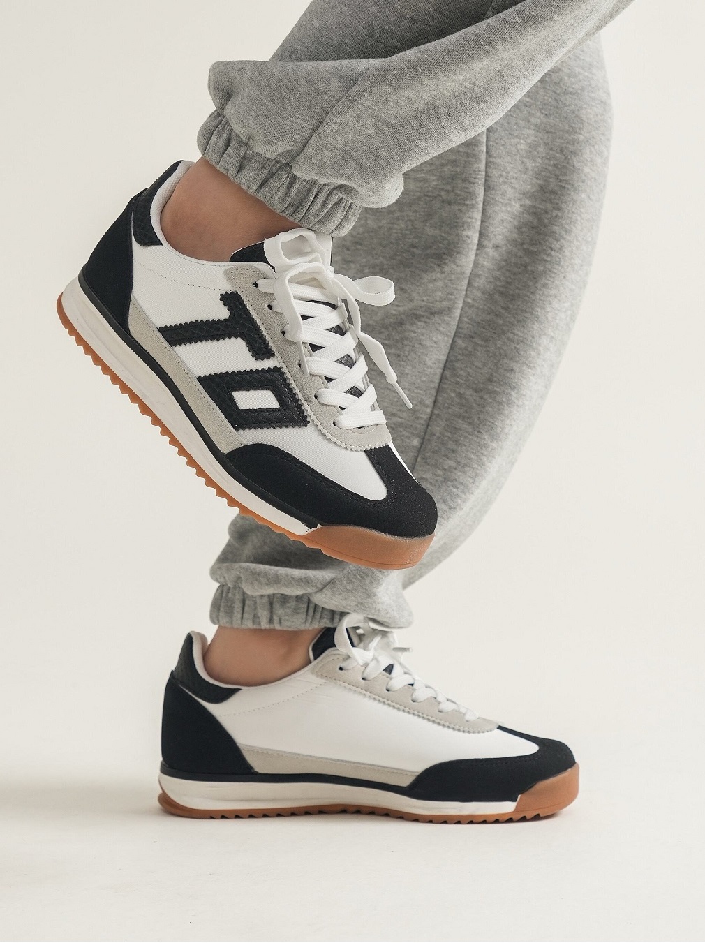 Freizeitschuhe/Sneakers