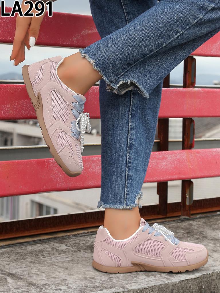 Freizeitschuhe/Sneakers