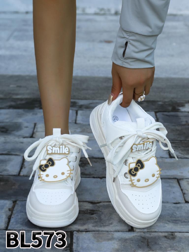 Freizeitschuhe/Sneakers