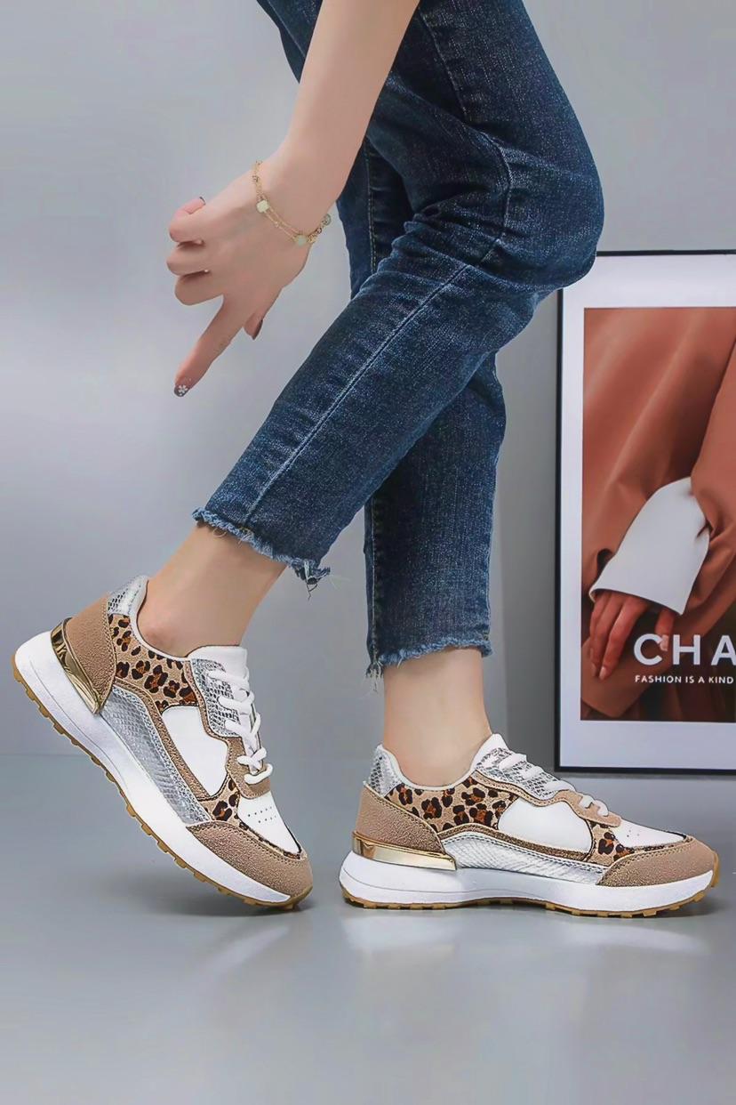 Freizeitschuhe/Sneakers
