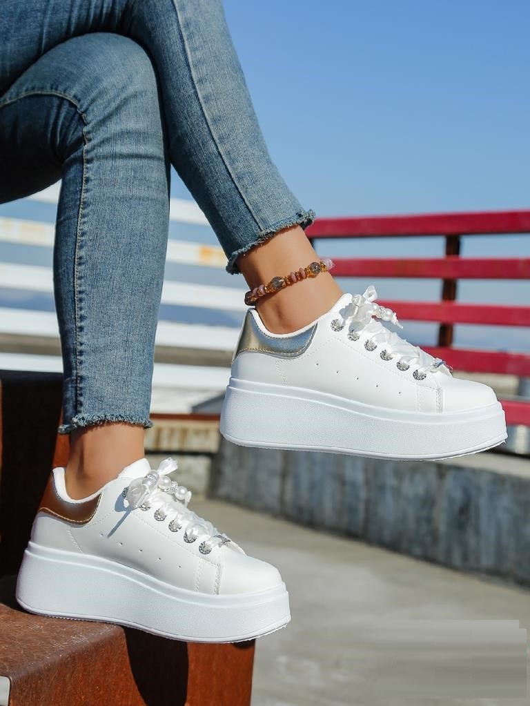 Freizeitschuhe/Sneakers