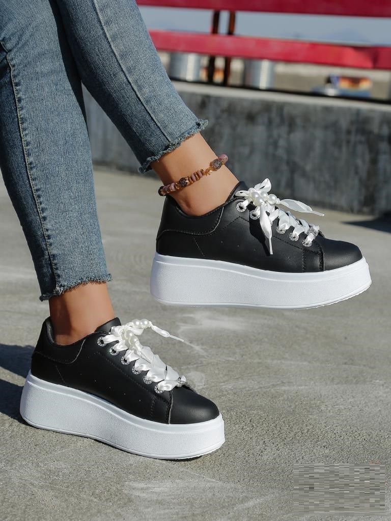 Freizeitschuhe/Sneakers