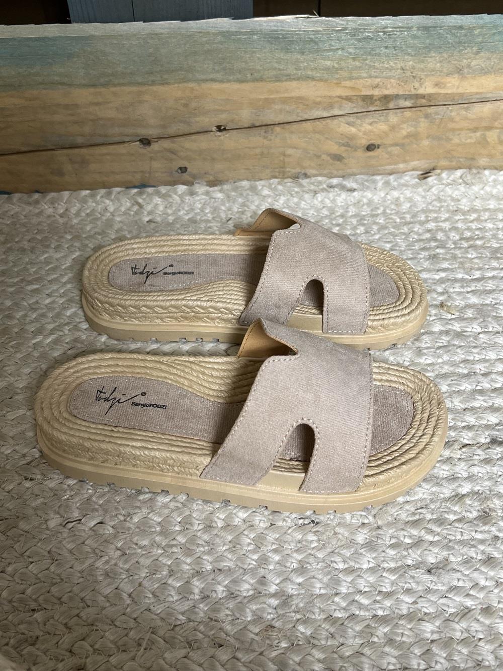 Slipper