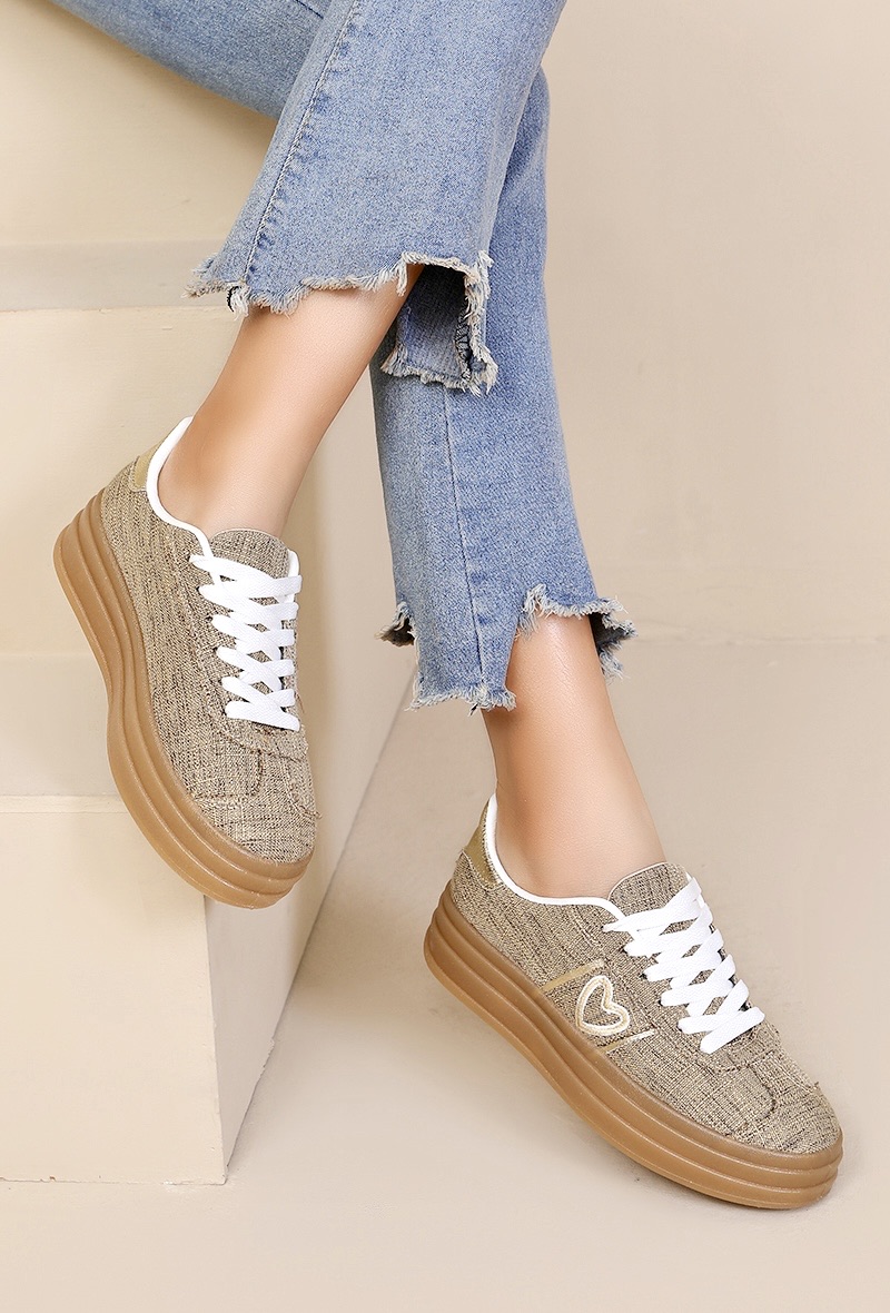 Freizeitschuhe/Sneakers