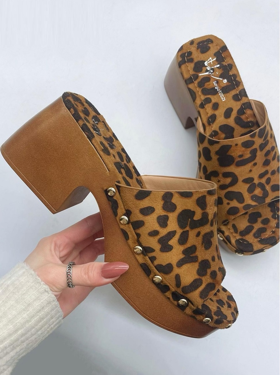 Slipper
