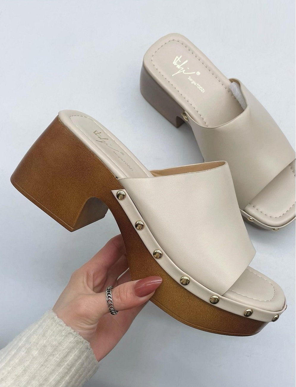 Slipper