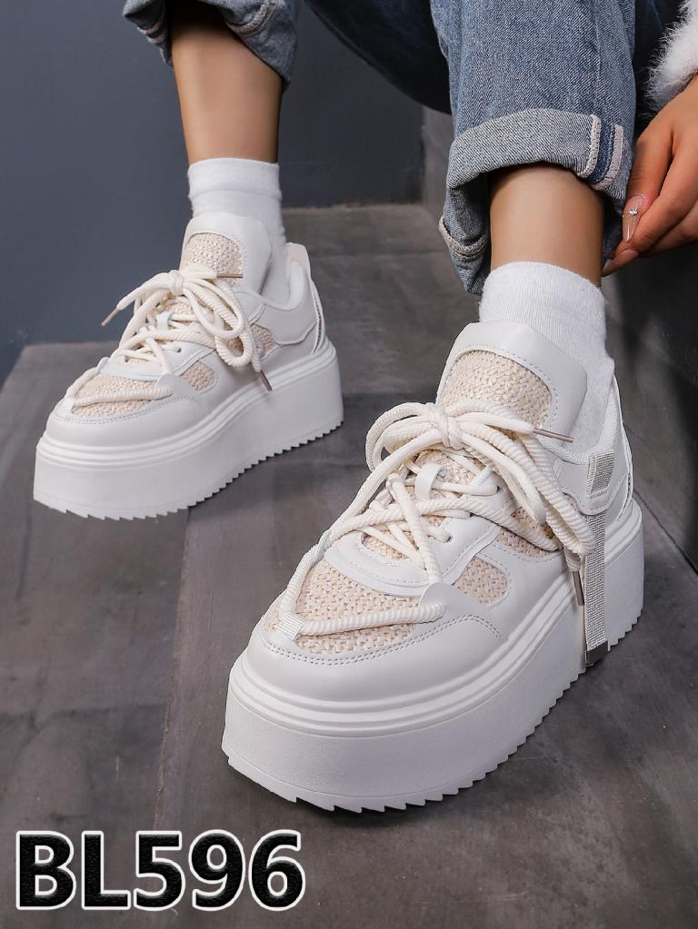 Freizeitschuhe/Sneakers