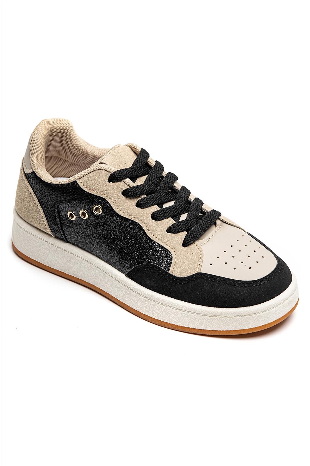 Freizeitschuhe/Sneakers