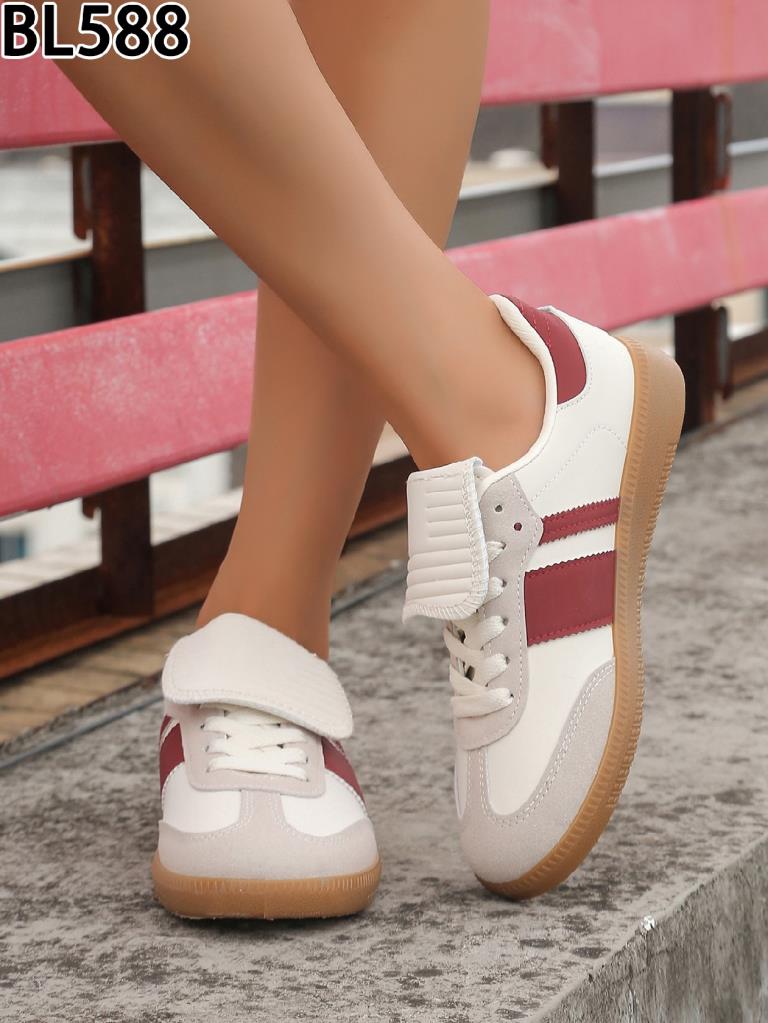 Freizeitschuhe/Sneakers