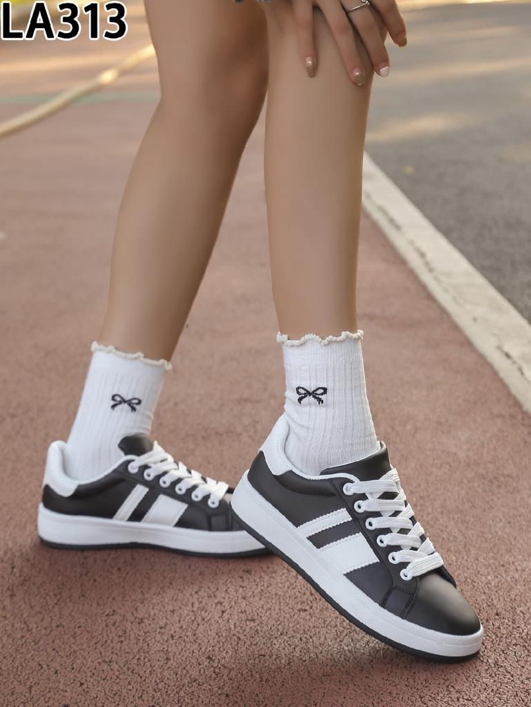 Freizeitschuhe/Sneakers