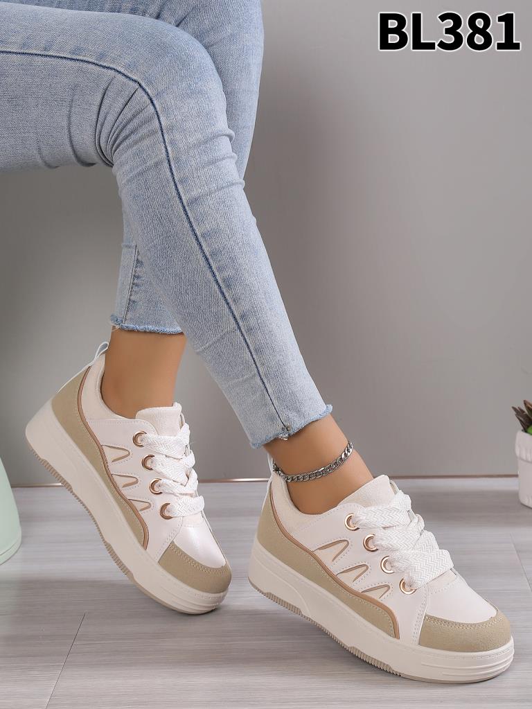 Freizeitschuhe/Sneakers
