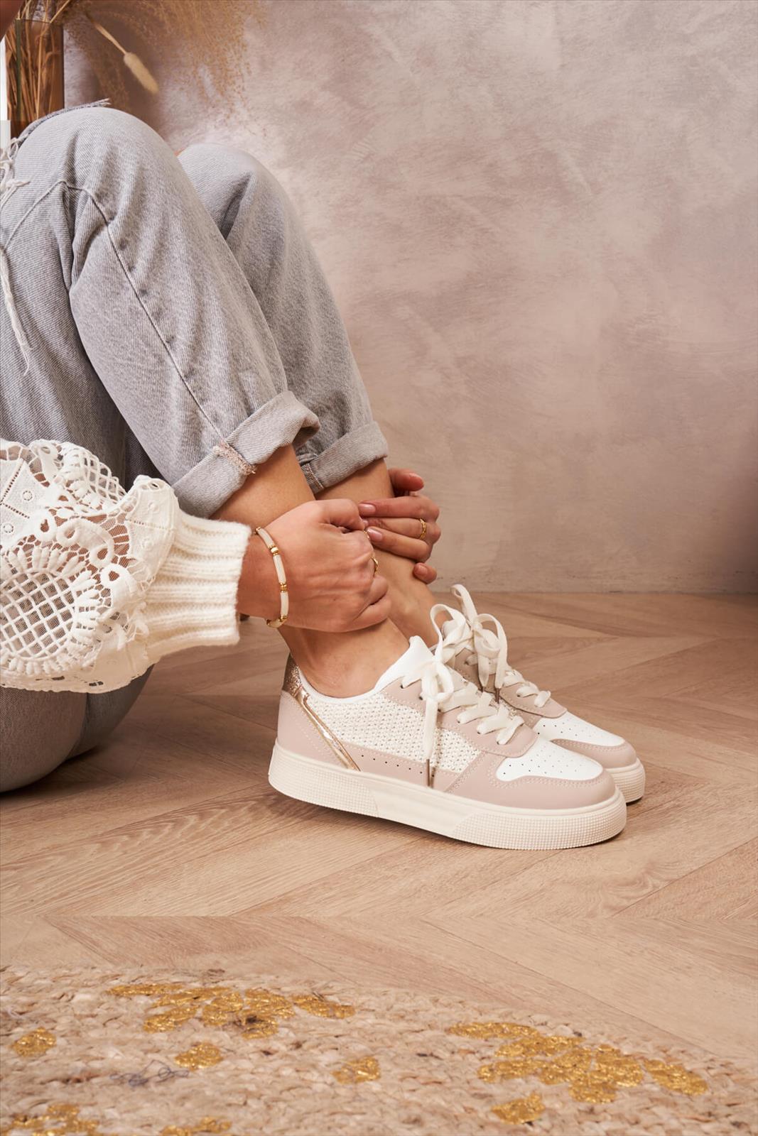 Freizeitschuhe/Sneakers