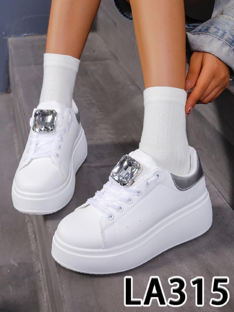 Freizeitschuhe/Sneakers