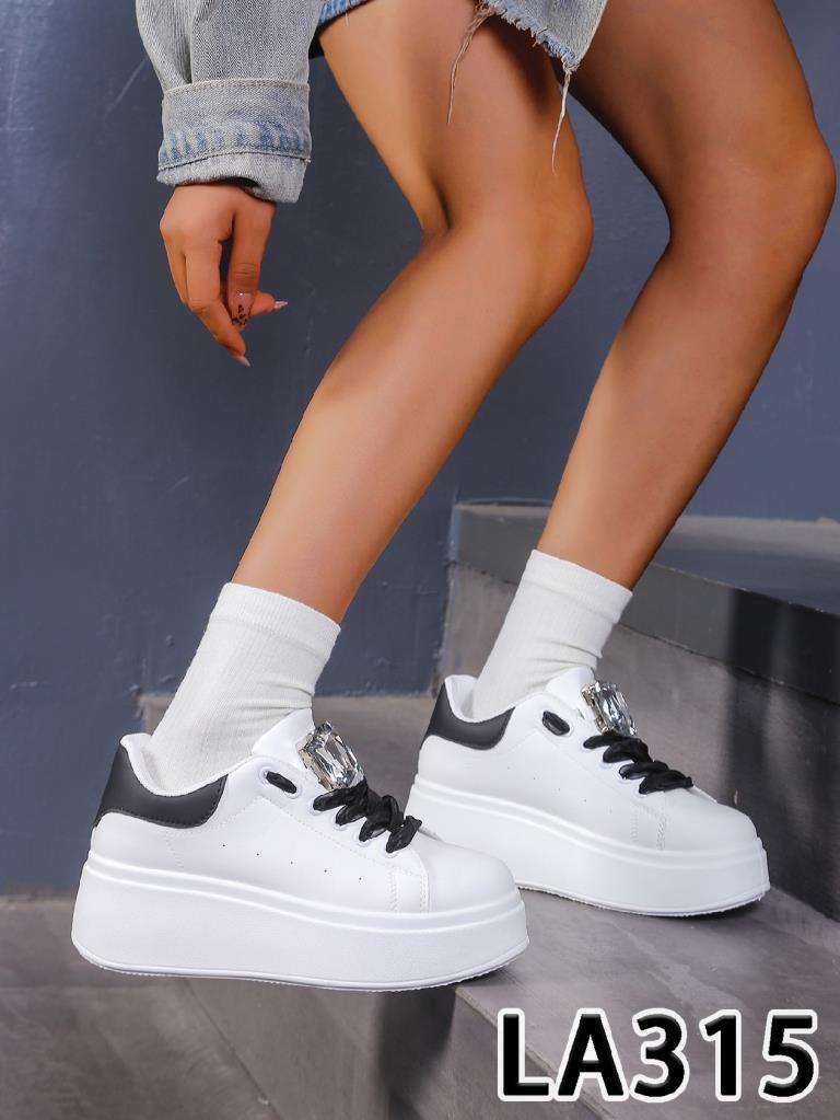 Freizeitschuhe/Sneakers