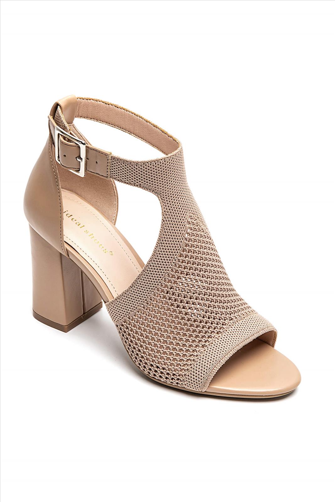 Sandalle