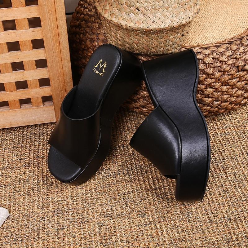 Slipper