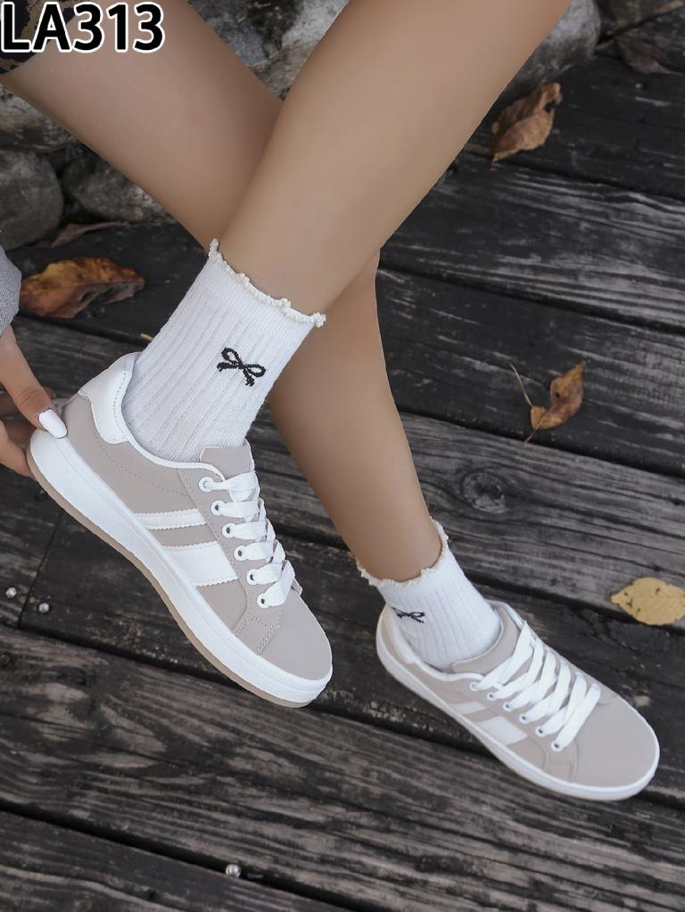 Freizeitschuhe/Sneakers