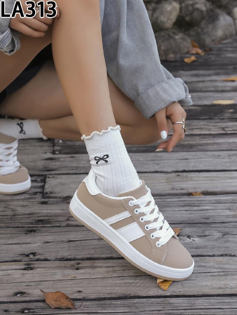 Freizeitschuhe/Sneakers