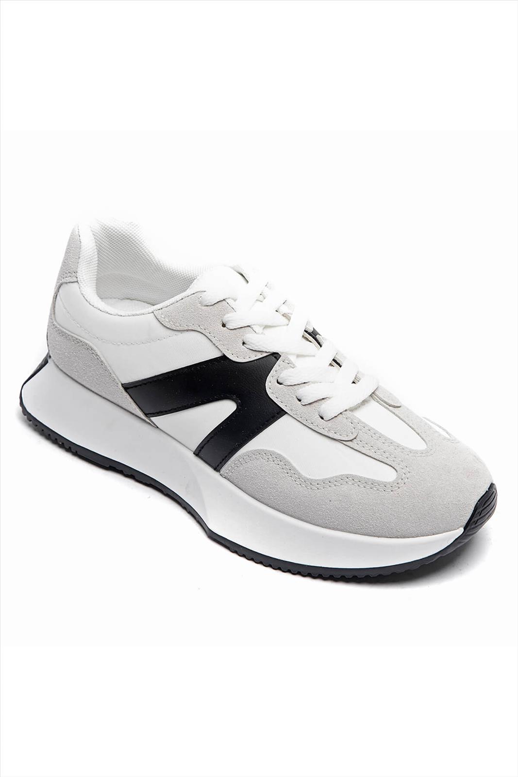 Freizeitschuhe/Sneakers