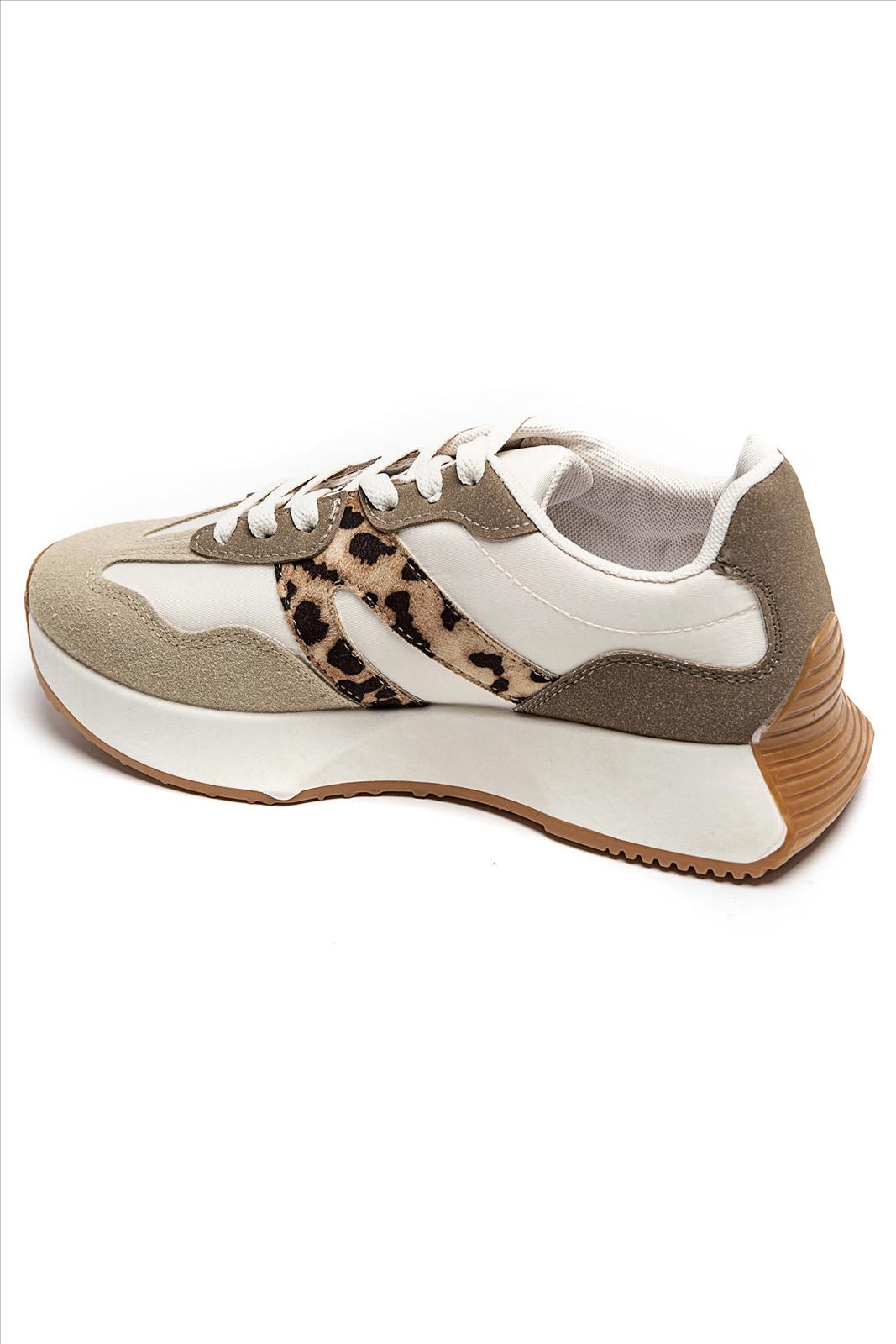 Freizeitschuhe/Sneakers