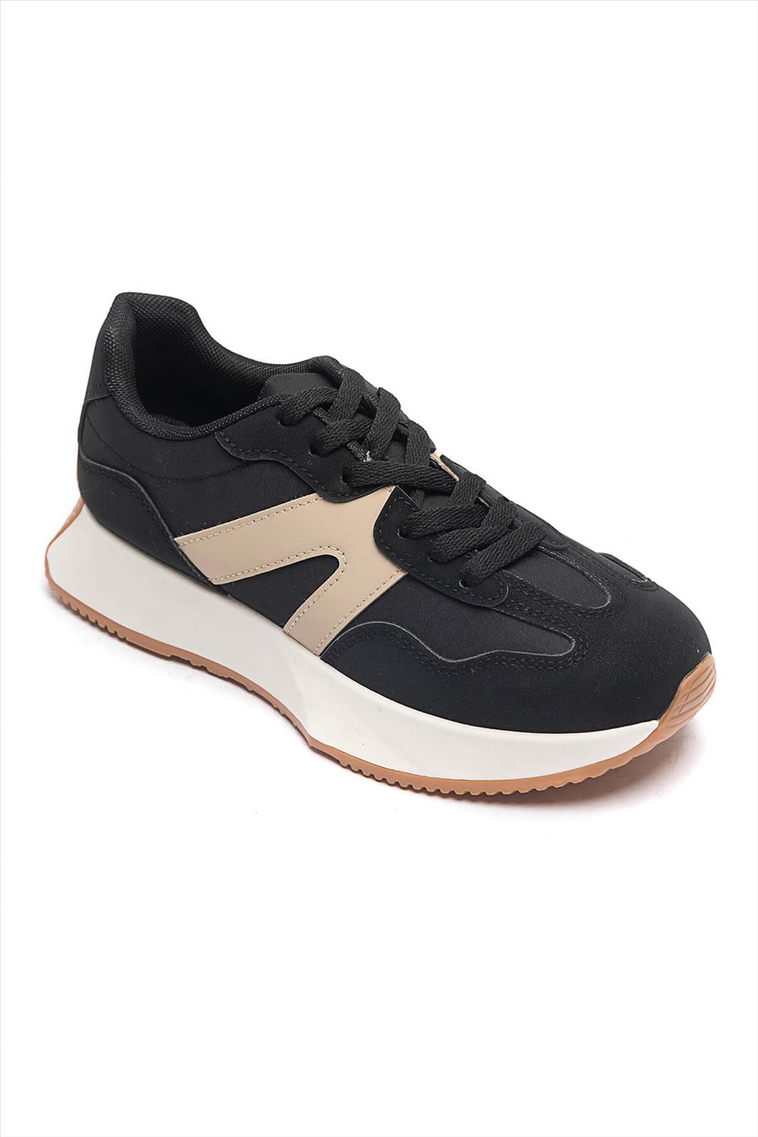 Freizeitschuhe/Sneakers