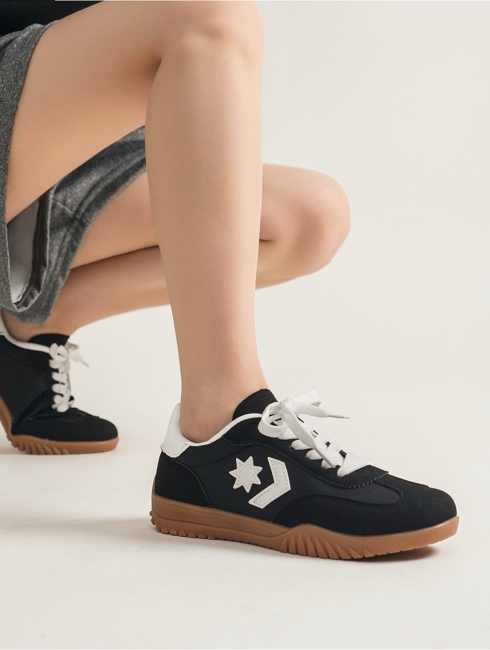 Freizeitschuhe/Sneakers