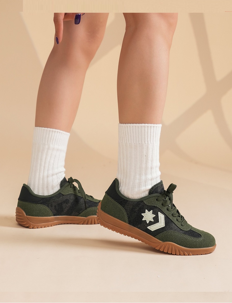 Freizeitschuhe/Sneakers