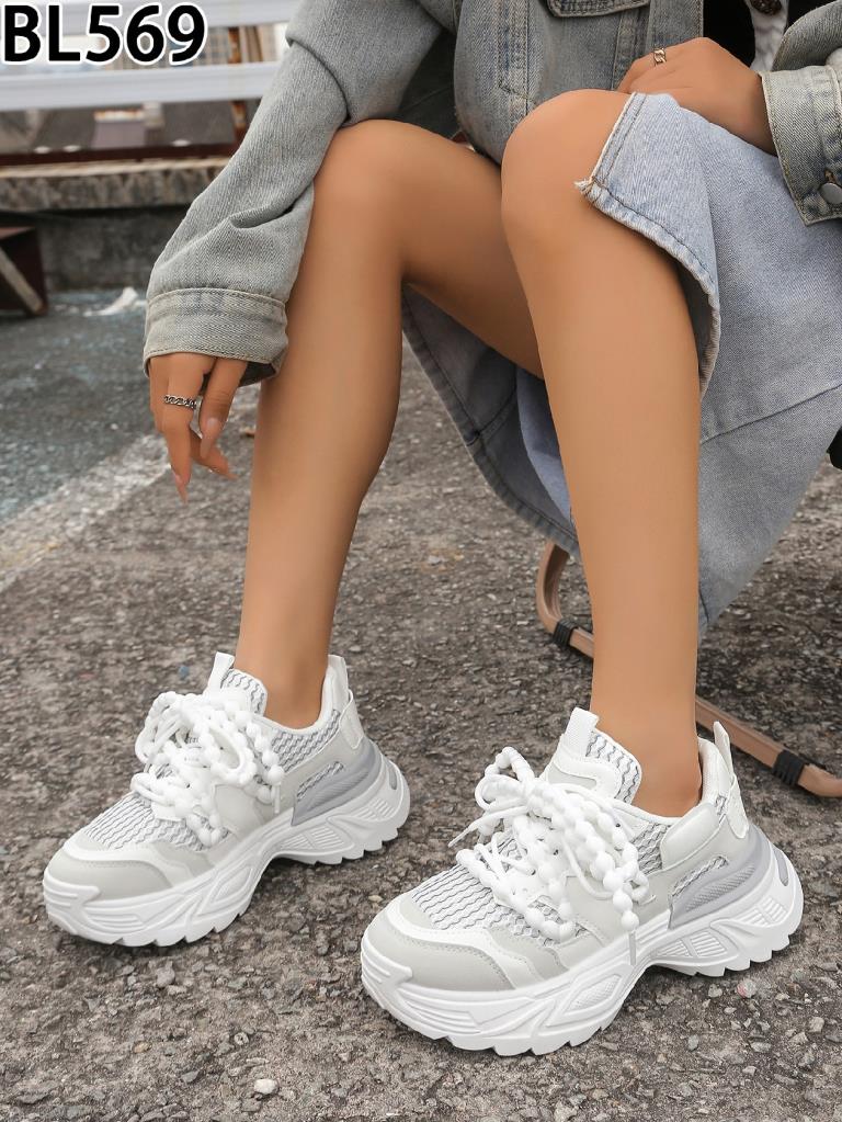 Freizeitschuhe/Sneakers