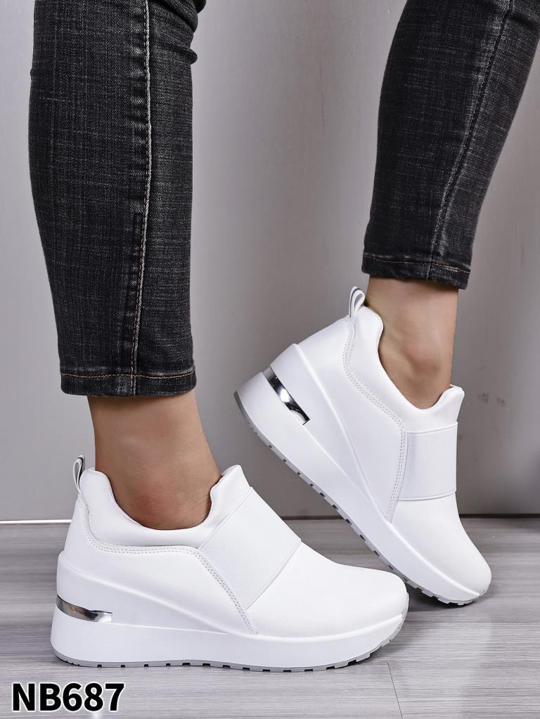 Freizeitschuhe/Sneakers