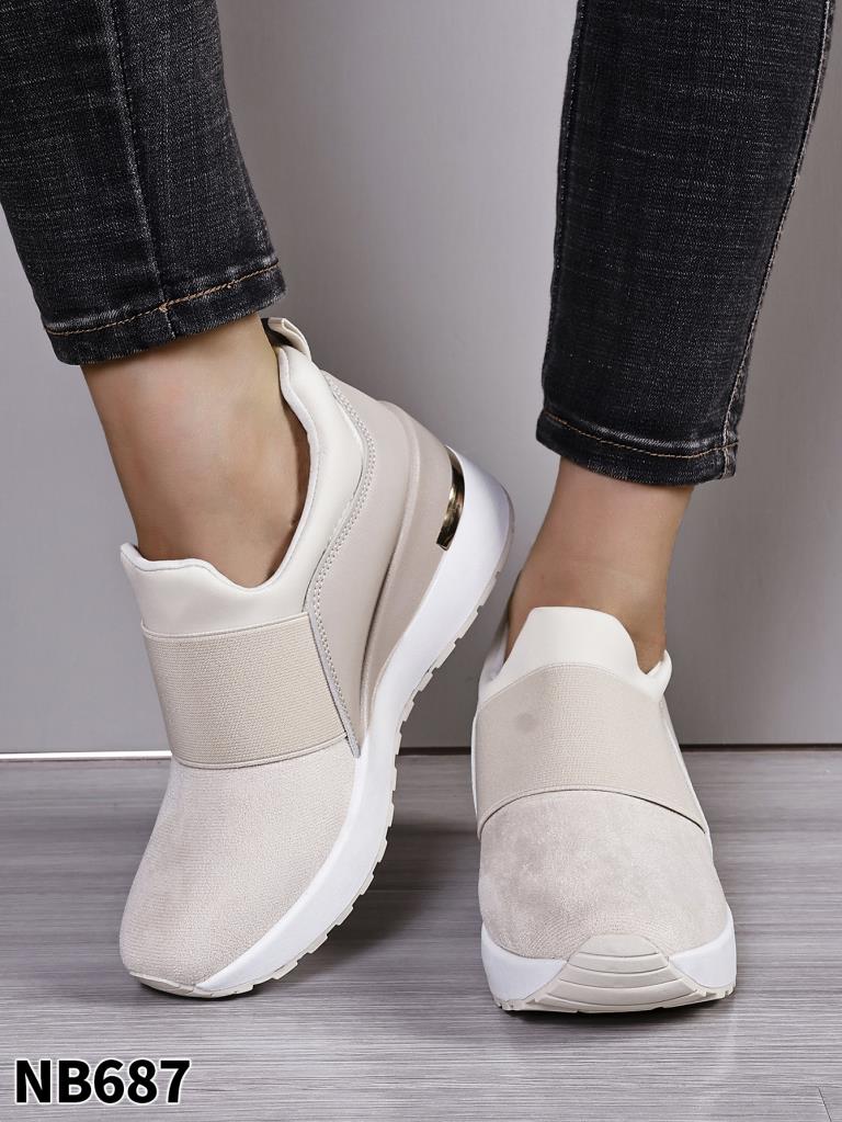 Freizeitschuhe/Sneakers
