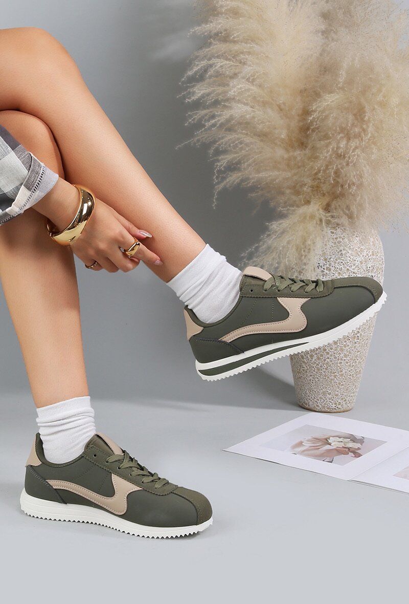 Freizeitschuhe/Sneakers