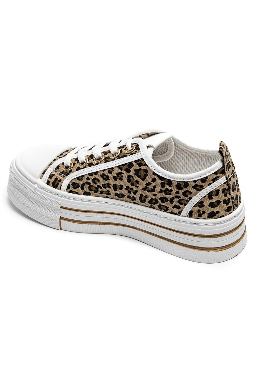 Freizeitschuhe/Sneakers