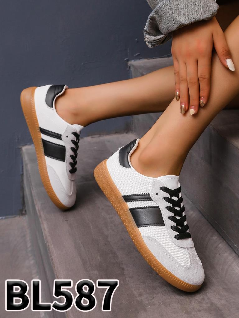 Freizeitschuhe/Sneakers
