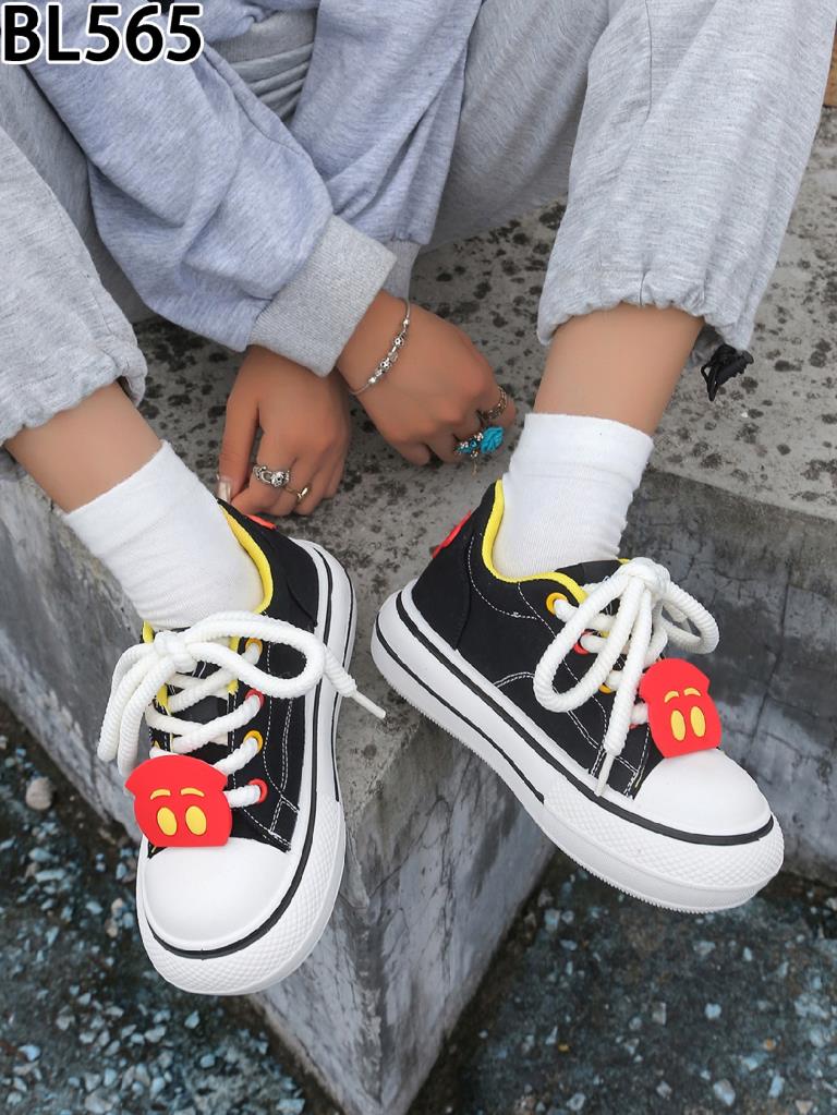 Freizeitschuhe/Sneakers