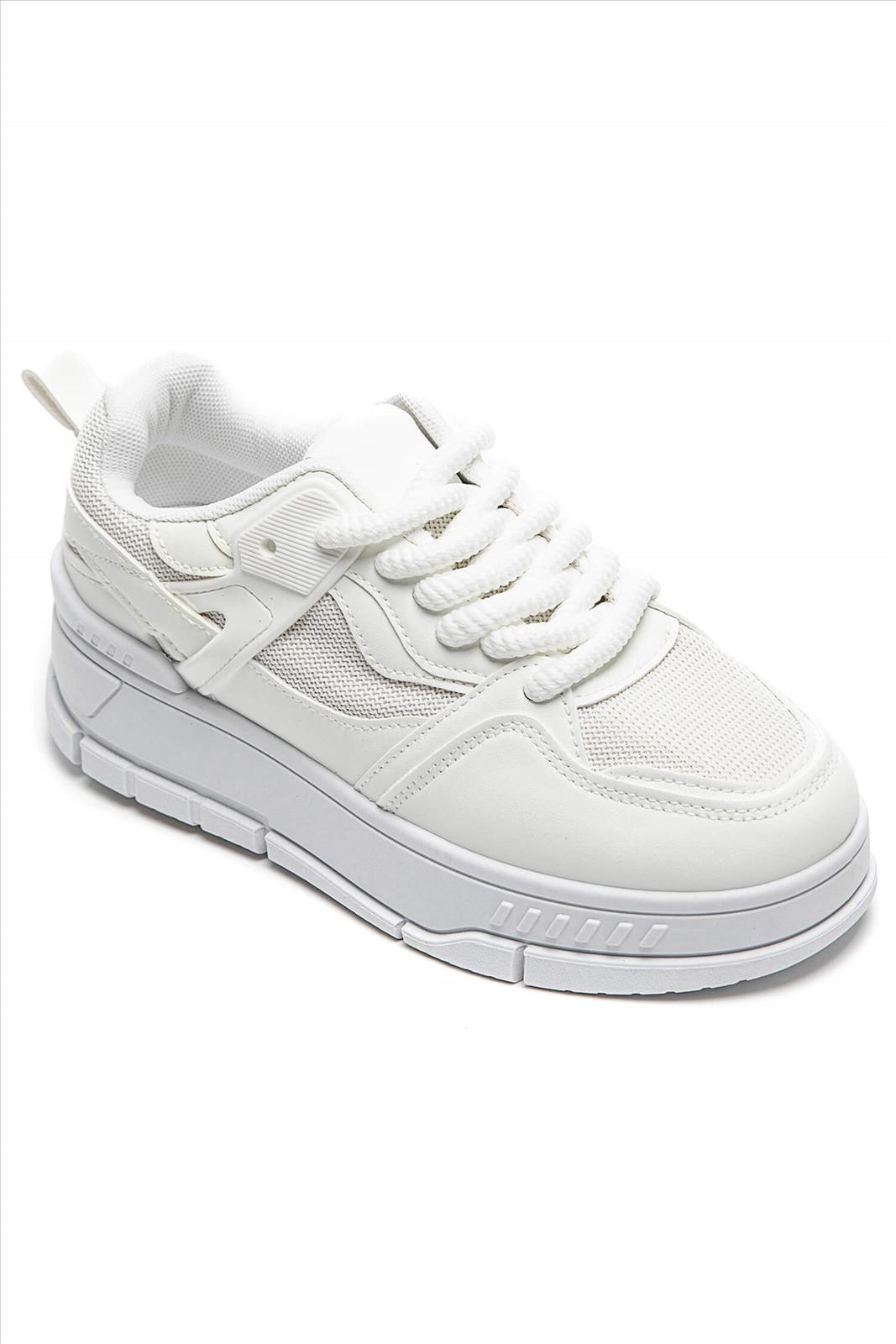 Freizeitschuhe/Sneakers