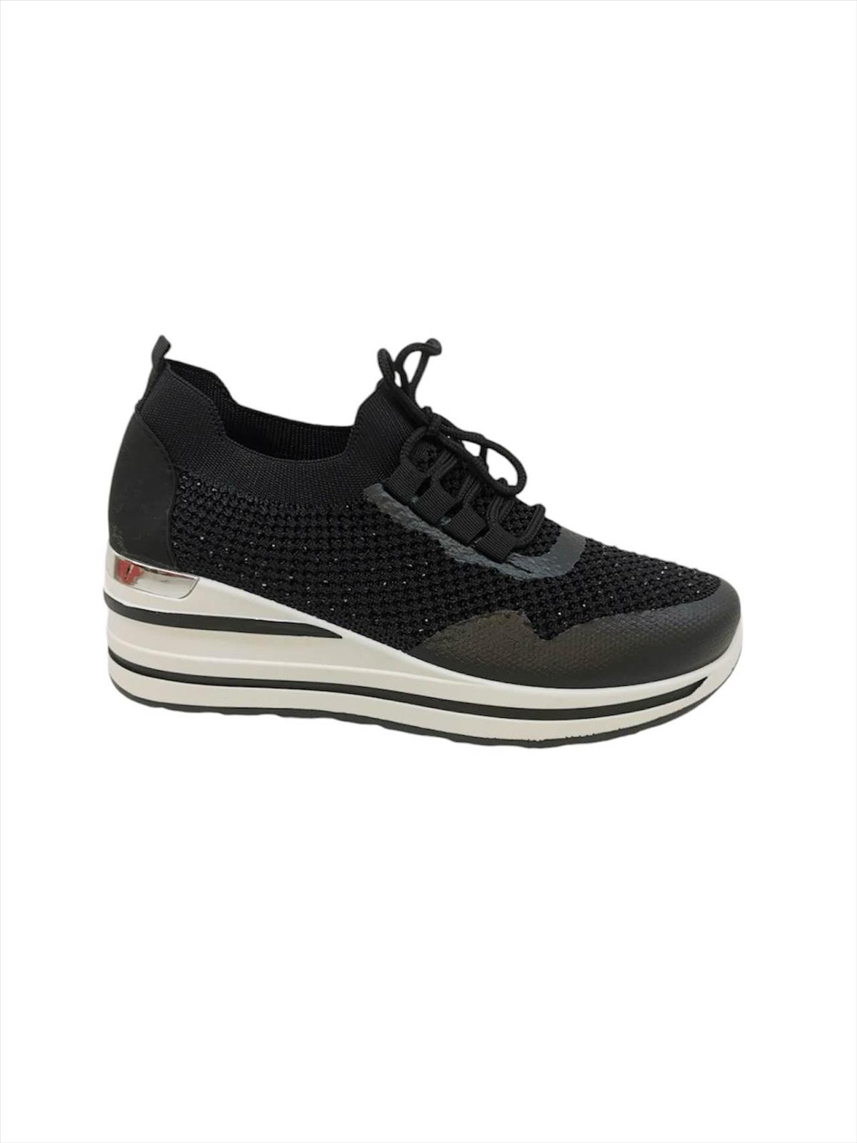 Freizeitschuhe/Sneakers