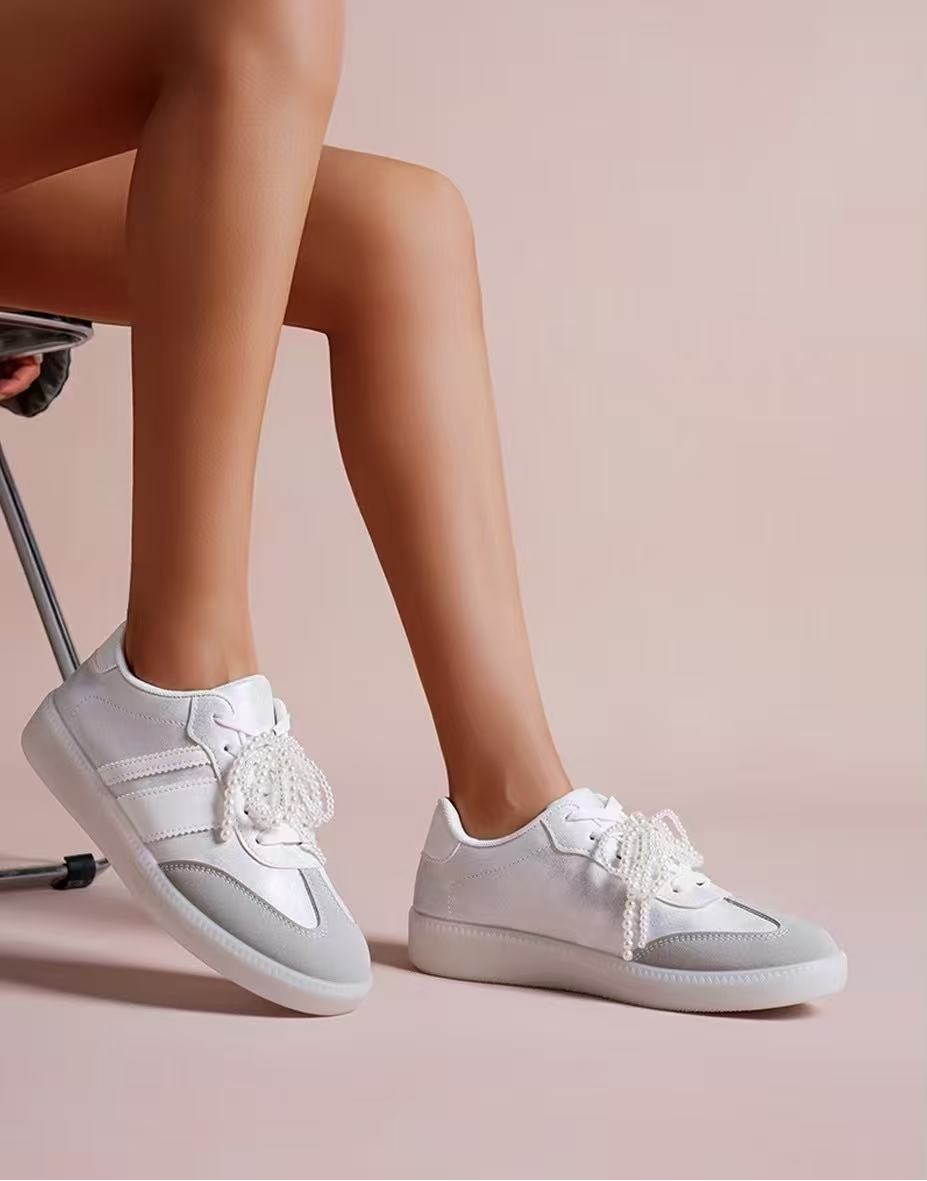 Freizeitschuhe/Sneakers