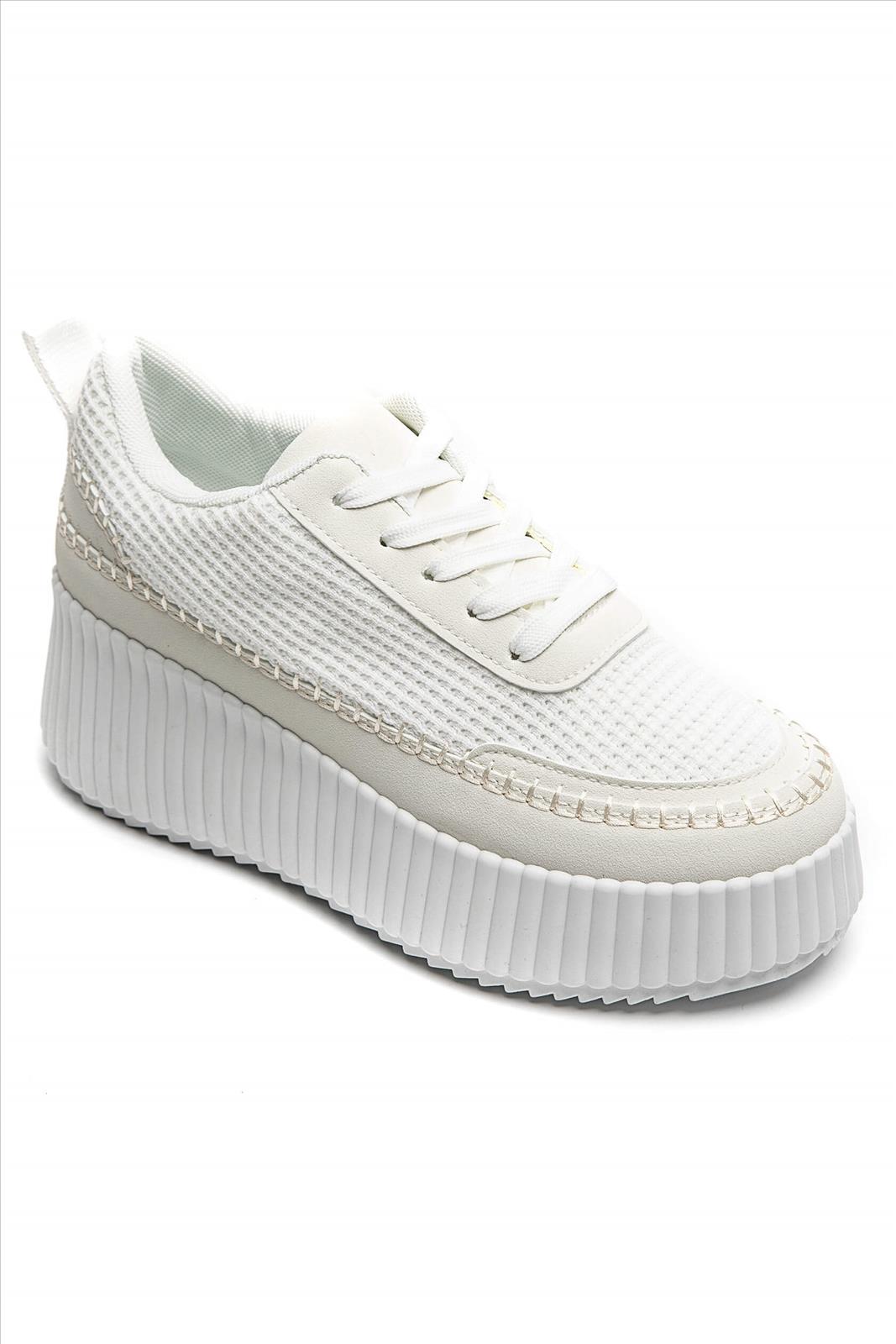 Freizeitschuhe/Sneakers