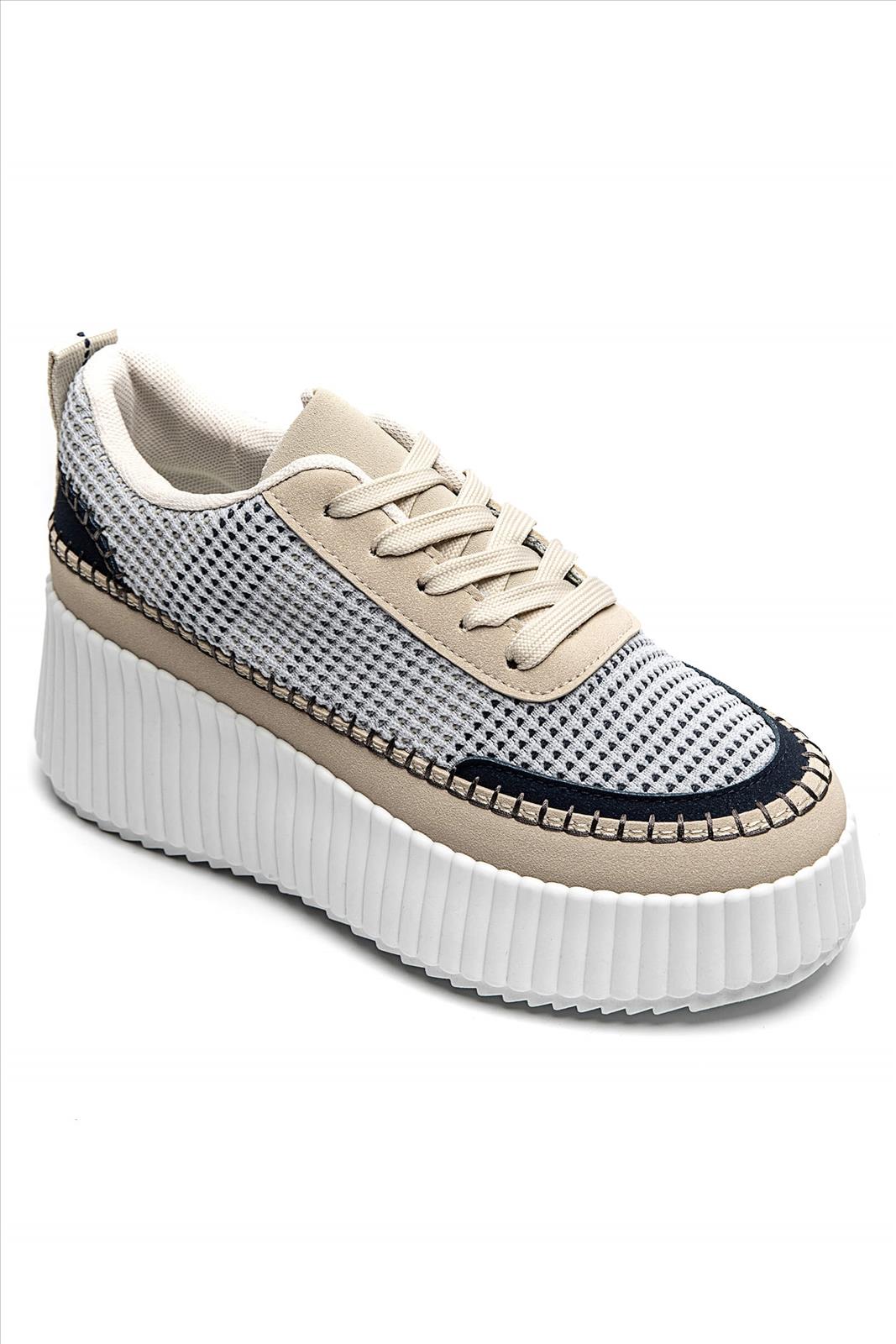 Freizeitschuhe/Sneakers